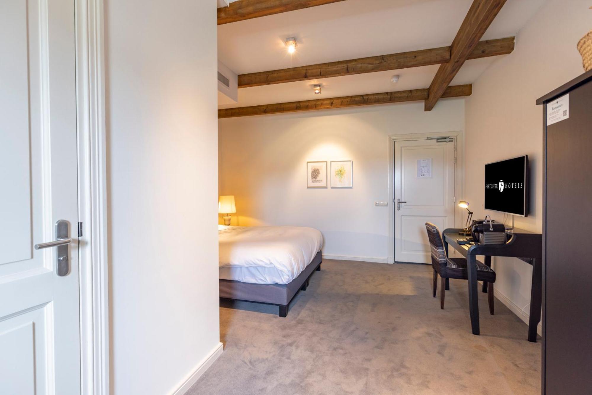 Small Double Room,1516449595:JPEG